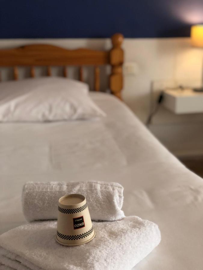 Enzo Hotels Neufchateau By Kyriad Direct Zewnętrze zdjęcie